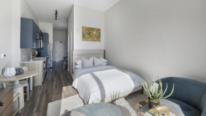 Landing - Modern Apartment with Amazing Amenities (ID1401X749)
